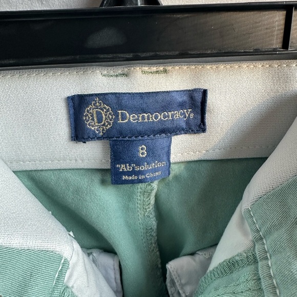 Democracy Pastel Green Skinny "Ab"solution Pants Elastic Waistband Size 8 - Picture 3 of 3